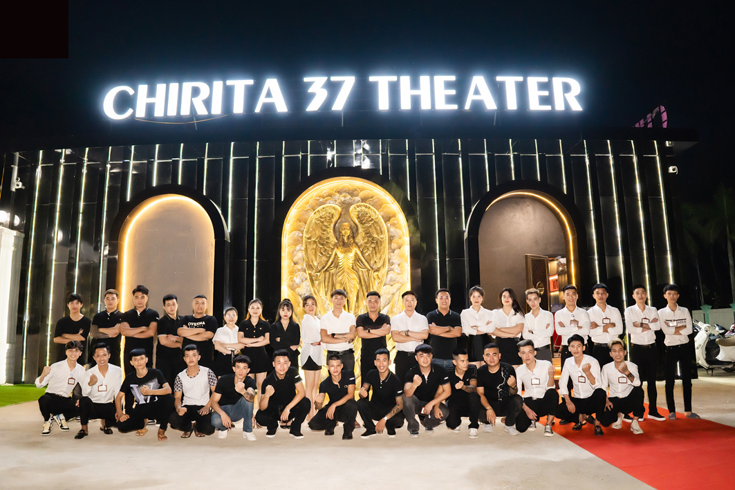 chirita_37_theater_ma_3