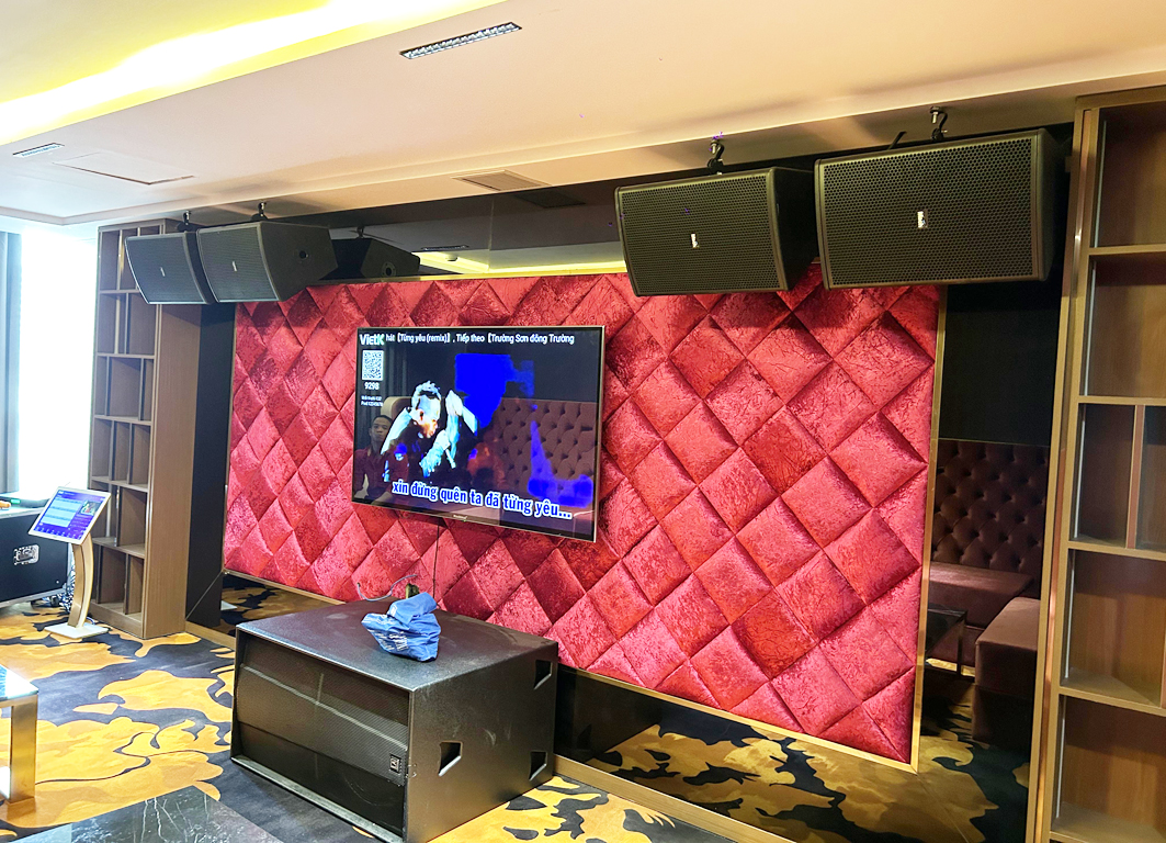 cua_dong_luxury_karaoke_5